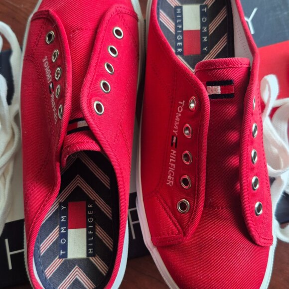 BNIB Tommy Hilfiger Sandals Shoes Red Womens 7M EU 37.5 - Picture 3 of 7